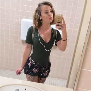 Meet your Posher, Alyssa